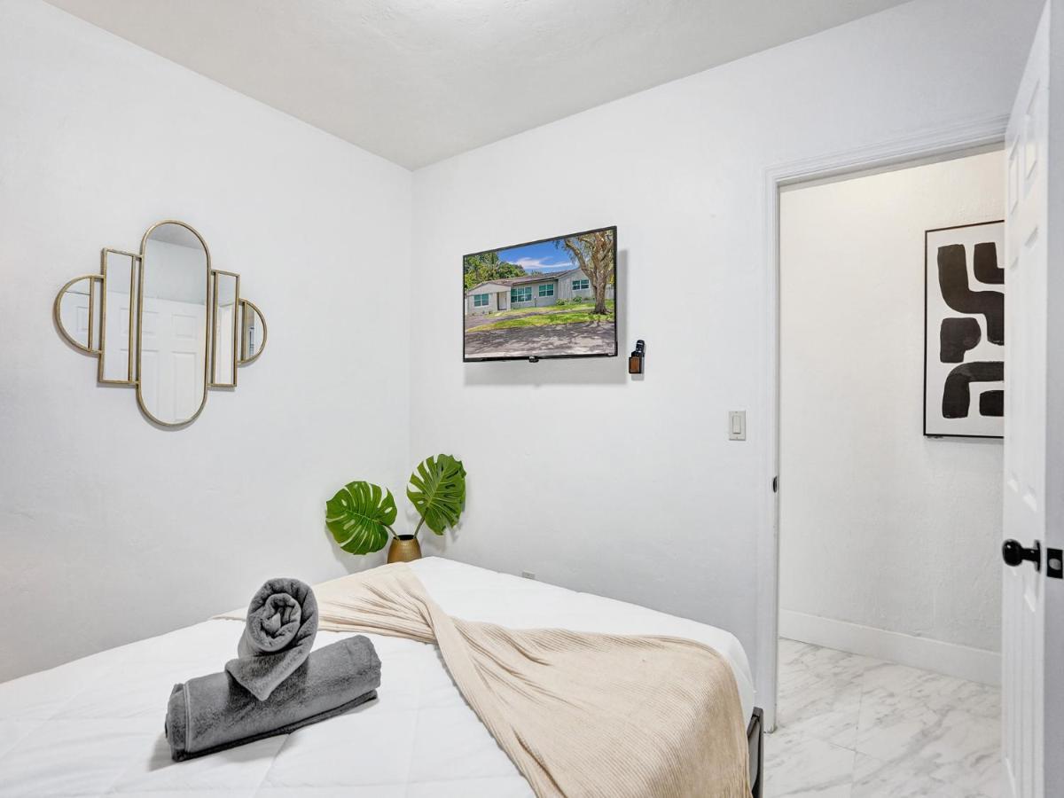 Escape To Miami Retreat Villa North Miami Beach Exteriör bild